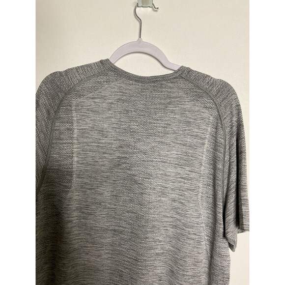 Lululemon Metal Vent Tech Shirt Men's Large Gray Short Sleeve Gym Running Top - Picture 6 of 12